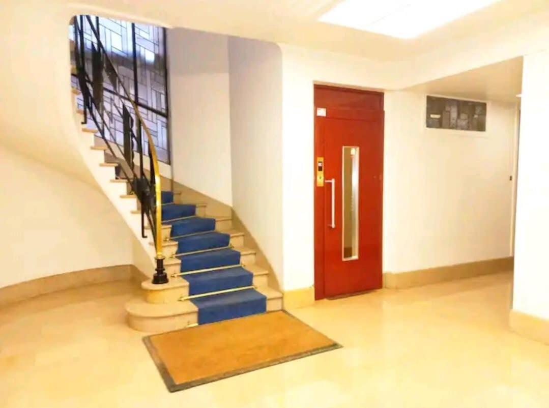 16 Michel-ange Les Beaux Quartiers De Paris
